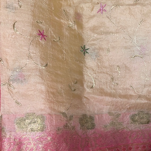 Dresses & Skirts - Floral Pink and Gold Silk Saree